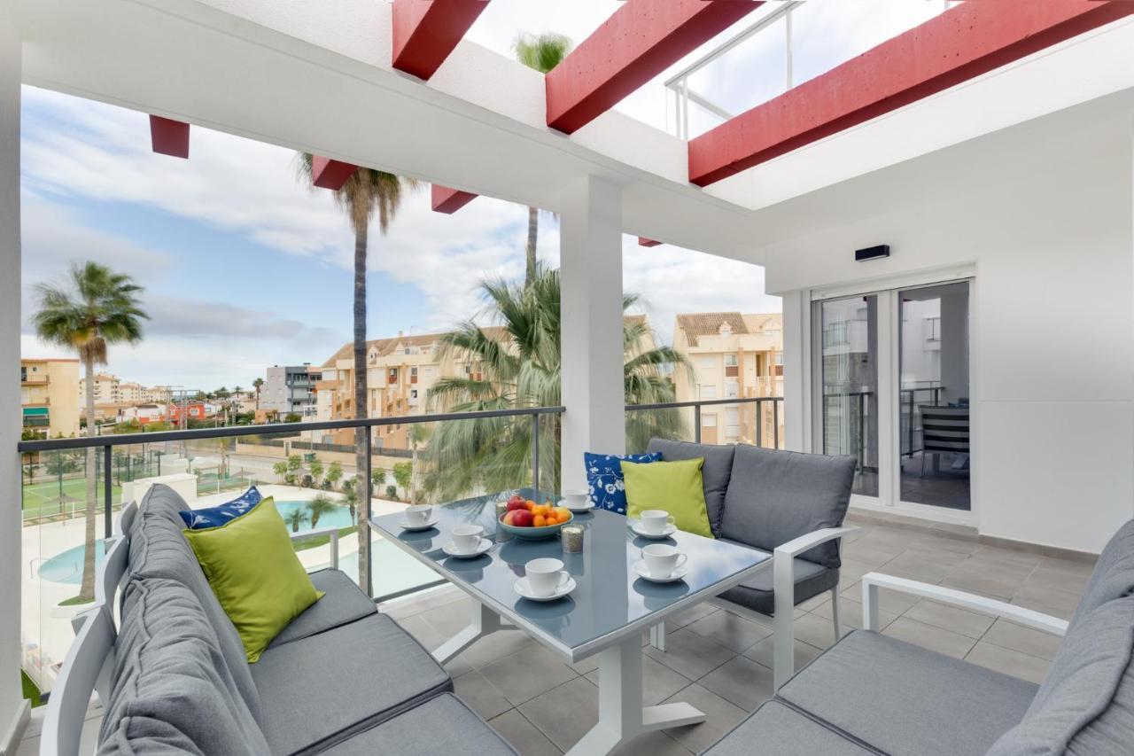 Sun And Sea Denia Las Marinas Beach Exterior photo